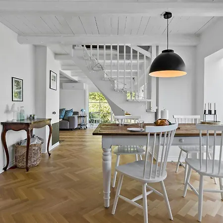 度假居 Gorgeous In With Kitchen Holbæk