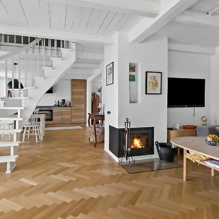 3 Bedroom Beautiful In Holbæk