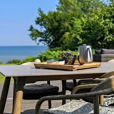 3 Bedroom Beautiful In *